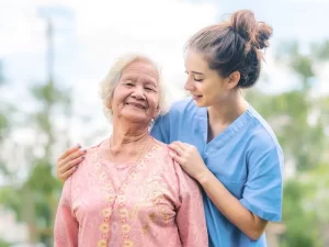 Curso de Cuidador de Idosos no Nurap Residence Service: Capacitando para o Cuidado e a Solidariedade